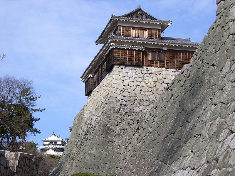 800px-Matsuyama_castle(Iyo)1