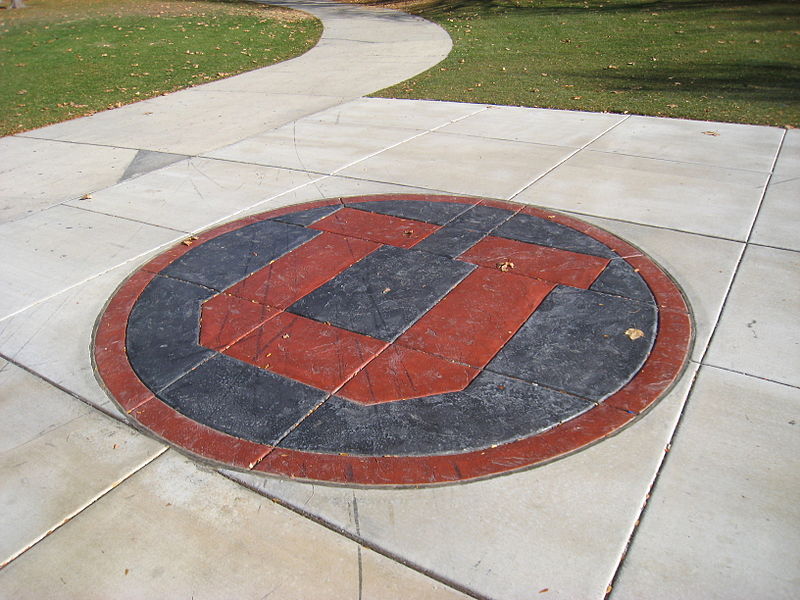 800px-Sidewalk,University_of_Utah_-_IMG_1820