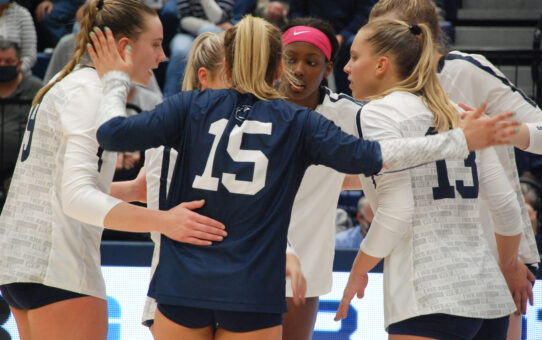 Penn State Volleyball Loses To Illinois 3-1