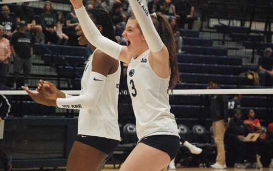 Penn State Volleyball Sweeps Howard
