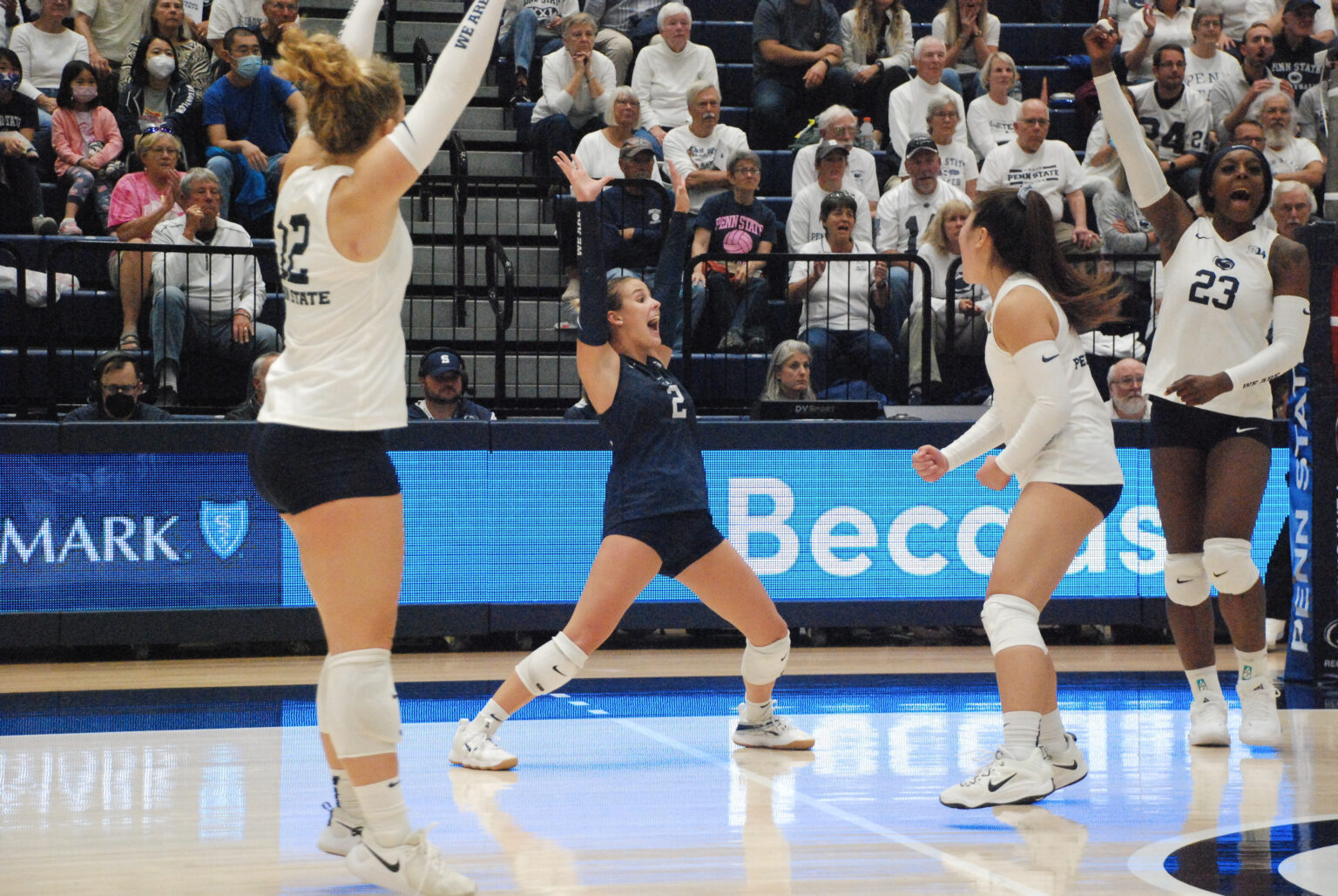 Penn State Volleyball To Wear Black & Pink Uniforms