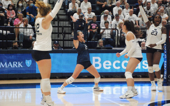 Penn State Volleyball To Wear Black & Pink Uniforms