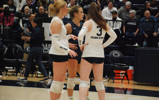 Penn State Volleyball Loses To Wisconsin 3-2