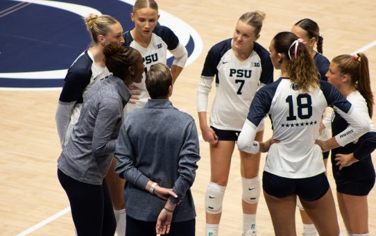Penn State Falls to Pitt in Four Sets (23-25, 17-25, 25-23, 17-25)