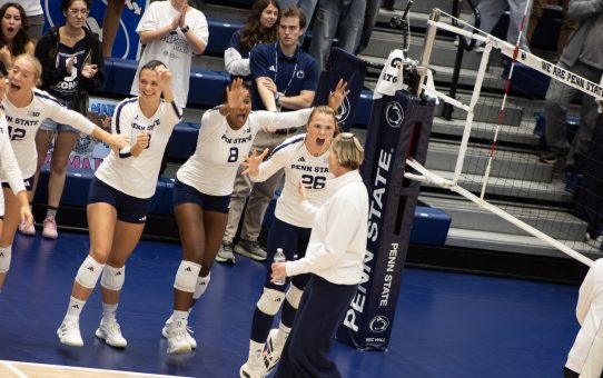 Penn State Nittany Lions take a 3-1 victory over Iowa (22-25, 25-17, 25-22, 25-19)