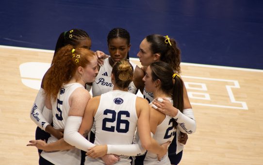 Penn State takes a sweep over the Northwestern Wildcats (25-18, 25-17, 25-19)